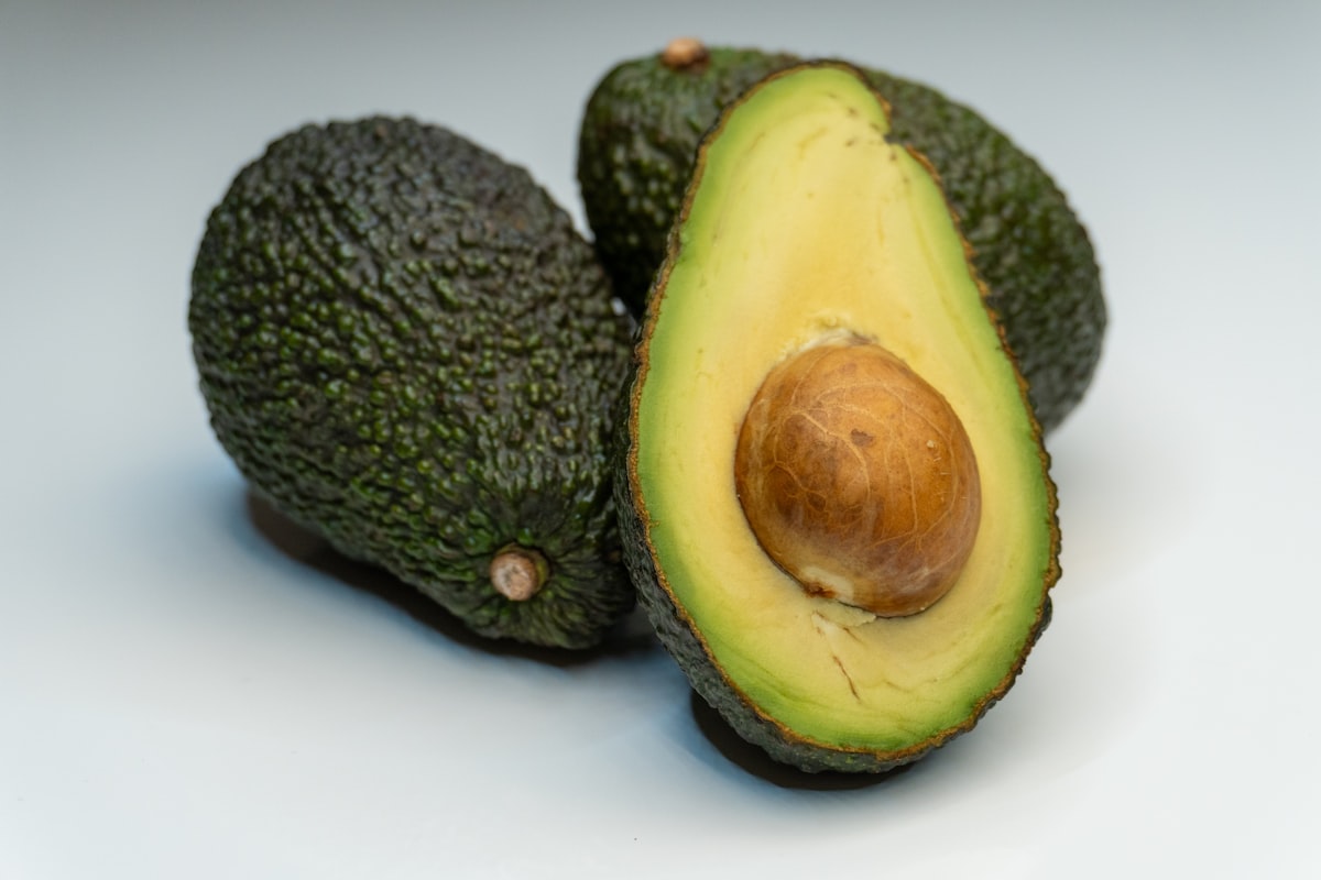 Healthy skin nutrients and natural ingredients